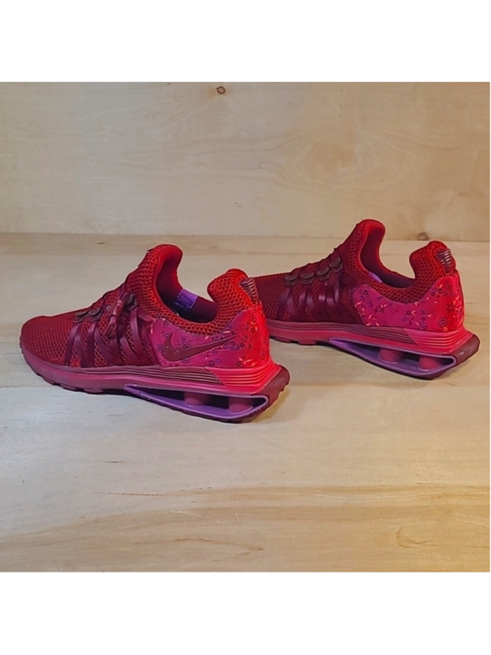 Nike Shox Gravity Red and Pink Floral Womens Size 8 Athletic Sneakers - Picture 7 of 11